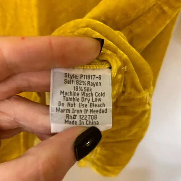 Johnny Was Velvet Top - Picture 5 of 5